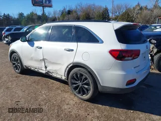 2019 Kia Sorento S V6 with VIN 5XYPG4A56KG601177, listed as a IAAI auction lot 41282318 with 132,373 mi miles. Bid and sale history available at carsss.com. Image 3.