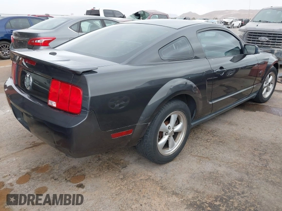 2009 Ford Mustang with VIN 1ZVHT80N295101977, listed as a IAAI auction lot 41566811 with 215,250 mi miles and . Bid and sale history available at carsss.com. Image 4.