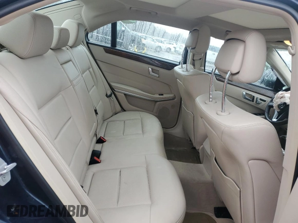2014 Mercedes-Benz E 350 Luxury z VIN WDDHF8JB0EA983897, wystawiony jako Copart lot #44218125 z przebiegiem 53 786 mil mil oraz Szkoda całkowita • Salvage title. Historia ofert i sprzedaży dostępna na DreamBid. Obrazek 10.
