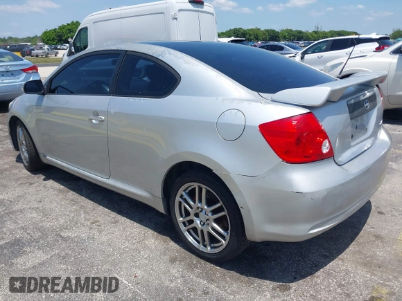 2005 Scion tC z VIN JTKDE177450051416, wystawiony jako IAAI lot #42290929 z przebiegiem 161 452 mil mil oraz . Historia ofert i sprzedaży dostępna na DreamBid. Obrazek 3.