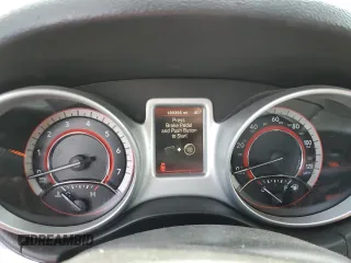 2017 Dodge Journey SXT with VIN 3C4PDCBG8HT533856, listed as a Copart auction lot 43001835 with 189,386 mi miles and Salvage Title. Bid and sale history available at carsss.com. Image 9.