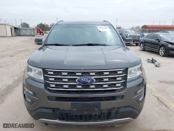 2017 Ford Explorer XLT with VIN 1FM5K7D88HGA75391, listed as a IAAI auction lot 41607180 with 73,895 mi miles. Bid and sale history available at carsss.com. Image 13.
