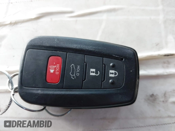 2025 Toyota RAV4 XLE Premium with VIN 2T3C1RFV8SW386490, listed as a IAAI auction lot 42562230 with 3,128 mi miles and . Bid and sale history available at DreamBid. Image 11.