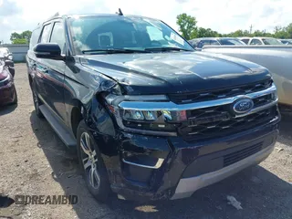 2024 Ford Expedition Max Limited z VIN 1FMJK2A86REA38715, wystawiony jako IAAI lot #42628699 z przebiegiem 49 417 mil mil oraz . Historia ofert i sprzedaży dostępna na DreamBid. Obrazek 6.