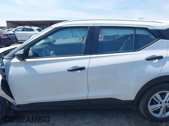 2024 Nissan Kicks S with VIN 3N1CP5BV8RL534588, listed as a IAAI auction lot 41832330 with 8,811 mi miles and . Bid and sale history available at carsss.com. Image 14.