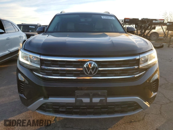 2022 Volkswagen Atlas SE with VIN 1V2JR2CA0NC565573, listed as a Copart auction lot 41456725 with 87,353 mi miles and Salvage title. Bid and sale history available at DreamBid. Image 5.