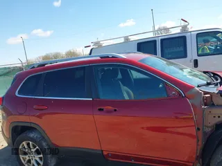 2016 Jeep Cherokee Latitude with VIN 1C4PJMCB6GW111885, listed as a IAAI auction lot 42030320 with 169,148 mi miles and . Bid and sale history available at carsss.com. Image 14.
