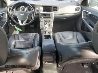 2013 Volvo S60 T5 Premier with VIN YV1612FS8D2232393, listed as a Copart auction lot 70496974 with 132,930 mi miles and Clean Title. Bid and sale history available at carsss.com. Image 8.