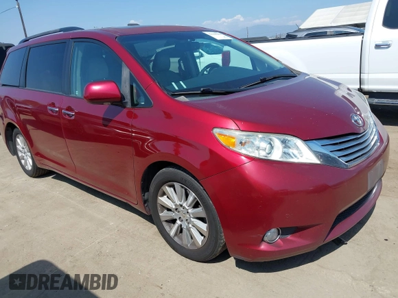 2012 Toyota Sienna XLE AAS with VIN 5TDYK3DC4CS193516, listed as a IAAI auction lot 42188284 with 239,034 mi miles. Bid and sale history available at carsss.com. Image 1.