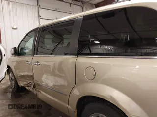 2010 Chrysler Town & Country Limited with VIN 2A4RR7DX5AR386462, listed as a IAAI auction lot 41781713 with 183,091 mi miles and . Bid and sale history available at carsss.com. Image 15.