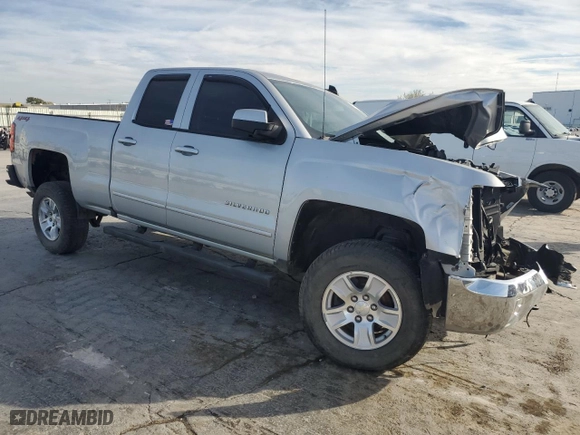 2018 Chevrolet Silverado 1500 LT with VIN 2GCVKREC1J1110715, listed as a Copart auction lot 50178853 with 160,741 mi miles and Salvage Title. Bid and sale history available at carsss.com. Image 4.
