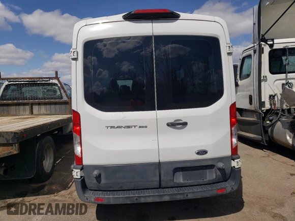 2018 Ford Transit Passenger XL with VIN 1FBAX2CM2JKA68997, listed as a Copart auction lot 50239175 with 201,545 mi miles and Clean title. Bid and sale history available at DreamBid. Image 6.