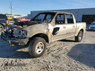 2002 Ford F-150 XLT with VIN 1FTRW07L02KD55294, listed as a Copart auction lot 87107204 with 0 mi miles and Non Repairable. Bid and sale history available at carsss.com. Image 1.