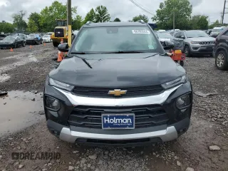 2023 Chevrolet TrailBlazer LT with VIN KL79MRSL9PB189525, listed as a Copart auction lot 66395544 with 17,807 mi miles and Salvage Title. Bid and sale history available at DreamBid. Image 5.