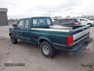 1993 Ford F-150 with VIN 1FTEX14N7PKB77883, listed as a IAAI auction lot 41820965 with 258,043 mi miles. Bid and sale history available at carsss.com. Image 3.