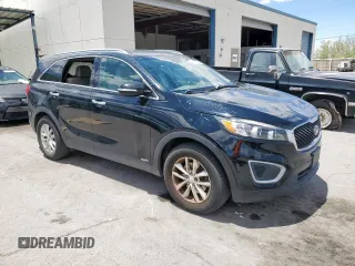 2017 Kia Sorento LX with VIN 5XYPGDA37HG211101, listed as a Copart auction lot 59623955 with 67,852 mi miles and Salvage title. Bid and sale history available at DreamBid. Image 4.