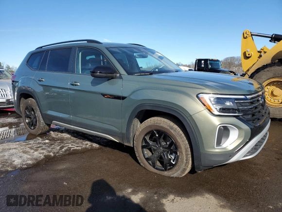 2024 Volkswagen Atlas Peak Edition SEL with VIN 1V2GR2CA3RC619979, listed as a Copart auction lot 45716235 with 2,407 mi miles and Salvage title. Bid and sale history available at DreamBid. Image 4.