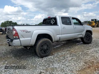 2010 Toyota Tacoma with VIN 3TMMU4FN8AM023377, listed as a Copart auction lot 58592735 with 245,178 mi miles and Salvage title. Bid and sale history available at DreamBid. Image 3.
