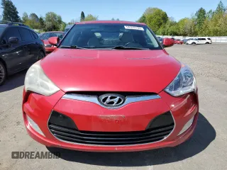 2013 Hyundai Veloster w/Black Int with VIN KMHTC6AD8DU123760, listed as a Copart auction lot 54359135 with 110,071 mi miles and Clean Title. Bid and sale history available at carsss.com. Image 5.