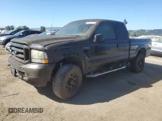 2003 Ford F-250 XL z VIN 1FTNX21L23EB80465, wystawiony jako Copart lot #57817175 z przebiegiem 326 310 mil mil oraz Czysty tytuł • Clean title. Historia ofert i sprzedaży dostępna na DreamBid. Obrazek 1.