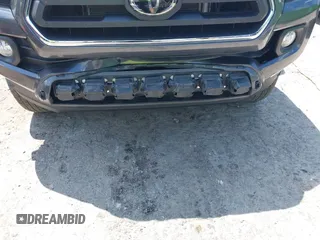 2021 Toyota Tacoma SR z VIN 3TMCZ5AN2MM392590, wystawiony jako IAAI lot #42178072 z przebiegiem 42 542 mil mil oraz . Historia ofert i sprzedaży dostępna na DreamBid. Obrazek 17.