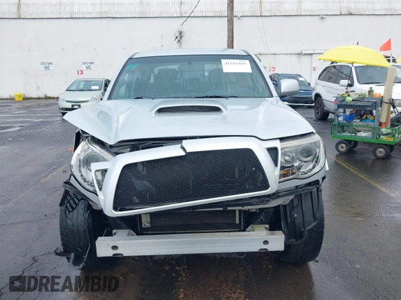2008 Toyota Tacoma PreRunner with VIN 5TEJU62N88Z517191, listed as a IAAI auction lot 41515565 with 106,699 mi miles. Bid and sale history available at carsss.com. Image 13.