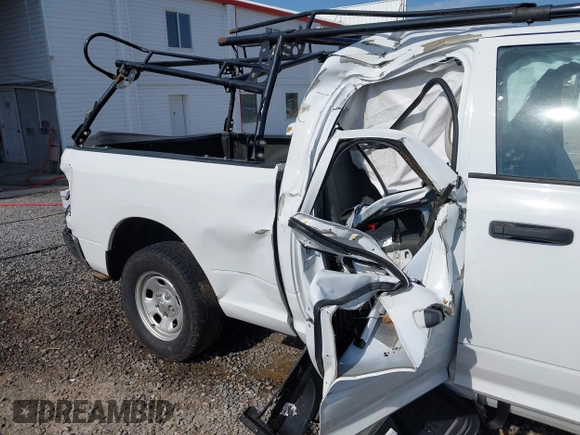 2018 Ram 1500 Express with VIN 1C6RR7FG4JS328304, listed as a IAAI auction lot 42028795 with 164,587 mi miles and . Bid and sale history available at DreamBid. Image 6.