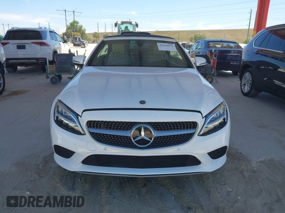 2020 Mercedes-Benz C 300 with VIN WDDWK8EB4LF949734, listed as a IAAI auction lot 41850975 with 25,463 mi miles and . Bid and sale history available at DreamBid. Image 12.