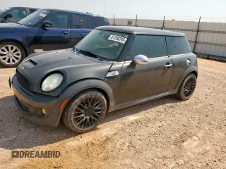 2013 MINI Hardtop S with VIN WMWSV3C53DT476070, listed as a Copart auction lot 61268245 with 97,295 mi miles and Clean title. Bid and sale history available at DreamBid. Image 1.