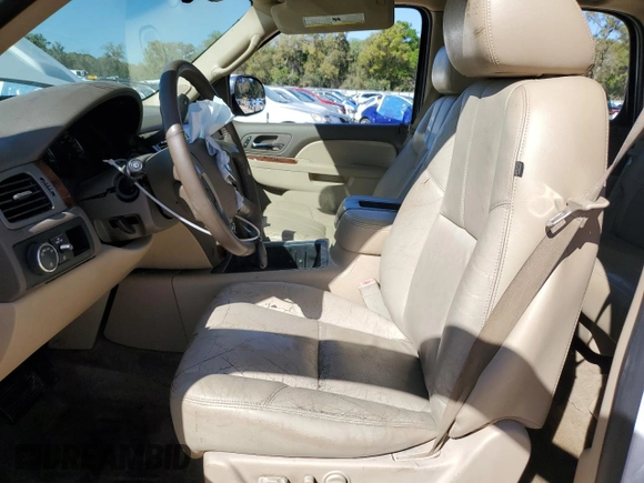 2014 Chevrolet Tahoe LT with VIN 1GNSCBE08ER192587, listed as a Copart auction lot 49216975 with 178,595 mi miles and Salvage title. Bid and sale history available at DreamBid. Image 7.