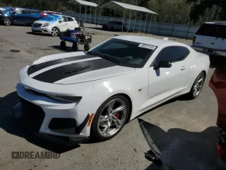 2018 Chevrolet Camaro 1SS z VIN 1G1FE1R74J0110352, wystawiony jako Copart lot #50372145 z przebiegiem 92 608 mil mil oraz Szkoda całkowita • Salvage title. Historia ofert i sprzedaży dostępna na DreamBid. Obrazek 1.