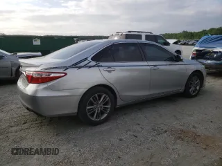 2017 Toyota Camry XLE with VIN 4T1BF1FK5HU673212, listed as a Copart auction lot 54697725 with 232,555 mi miles and Salvage title. Bid and sale history available at DreamBid. Image 3.