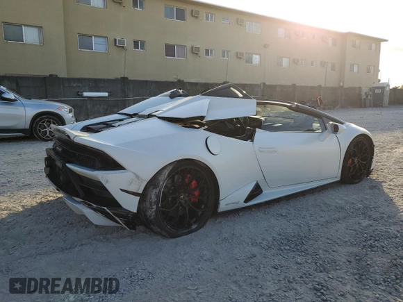 2022 Lamborghini Huracan z VIN ZHWUT5ZF9NLA17926, wystawiony jako Copart lot #83543394 z przebiegiem 5 830 mil mil oraz Szkoda całkowita • Salvage title. Historia ofert i sprzedaży dostępna na DreamBid. Obrazek 3.