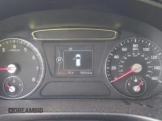 2017 Kia Sorento LX with VIN 5XYPG4A38HG287491, listed as a IAAI auction lot 41460593 with 90,416 mi miles. Bid and sale history available at carsss.com. Image 7.
