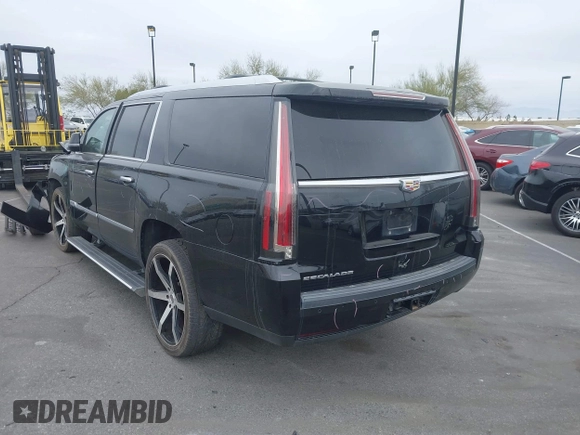 2017 Cadillac Escalade ESV Premium Luxury z VIN 1GYS4JKJ4HR300036, wystawiony jako IAAI lot #41467178 z przebiegiem 132 669 mil mil oraz . Historia ofert i sprzedaży dostępna na DreamBid. Obrazek 3.