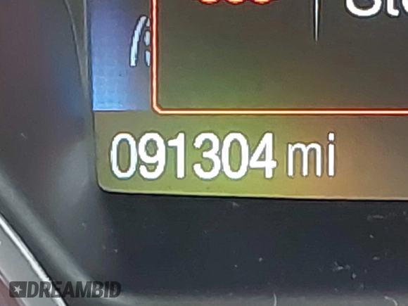 2018 Ford Escape SE with VIN 1FMCU9GD8JUB14879, listed as a IAAI auction lot 42156044 with 91,304 mi miles. Bid and sale history available at carsss.com. Image 16.