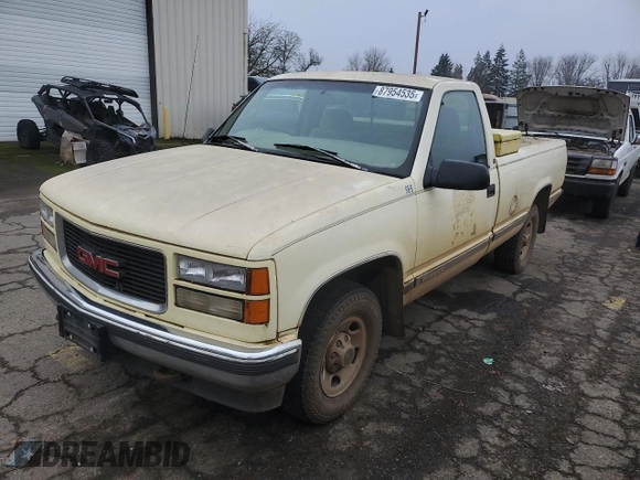 1997 GMC Sierra 1500 with VIN 1GTGC24R4VZ546832, listed as a Copart auction lot 87954535 with 411,941 mi miles and Clean Title. Bid and sale history available at DreamBid. Image 1.
