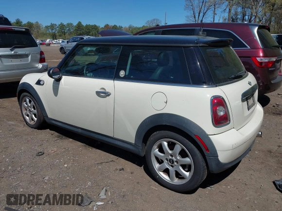 2007 MINI Hardtop with VIN WMWMF33527TT54584, listed as a IAAI auction lot 42166126 with 85,978 mi miles and . Bid and sale history available at DreamBid. Image 3.