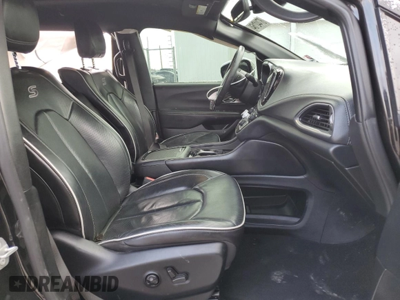 2021 Chrysler Pacifica Limited with VIN 2C4RC3GGXMR603651, listed as a Copart auction lot 87442164 with 65,166 mi miles and Salvage title. Bid and sale history available at DreamBid. Image 7.