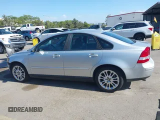 2005 Volvo S40 z VIN YV1MS682352103617, wystawiony jako IAAI lot #42266649 z przebiegiem 156 743 mil mil oraz . Historia ofert i sprzedaży dostępna na DreamBid. Obrazek 15.