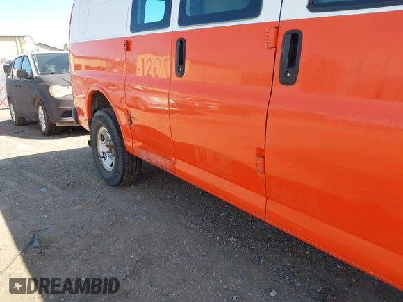 2017 Chevrolet Express Cargo with VIN 1GCWGAFF1H1177024, listed as a IAAI auction lot 42803642 with 242,596 mi miles and . Bid and sale history available at DreamBid. Image 6.