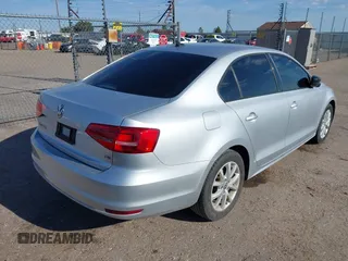 2015 Volkswagen Jetta SE с VIN 3VWD17AJ2FM281820, выставлен на аукционе IAAI как лот 42476717 с пробегом 147 815 миль миль и . История ставок и продаж доступна на DreamBid. Изображение 4.