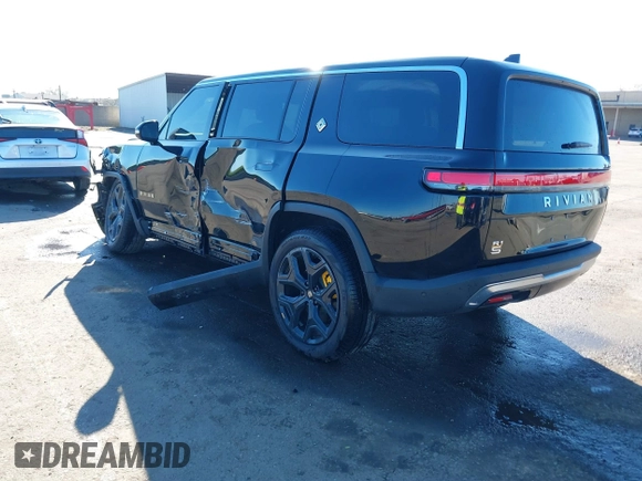 2024 Rivian R1S Adventure z VIN 7PDSGABA8RN039833, wystawiony jako IAAI lot #41867083 z przebiegiem Nie podano mil oraz . Historia ofert i sprzedaży dostępna na DreamBid. Obrazek 3.