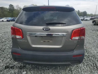 2011 Kia Sorento EX with VIN 5XYKU3A13BG102010, listed as a Copart auction lot 52092575 with 187,155 mi miles and Salvage Title. Bid and sale history available at carsss.com. Image 6.