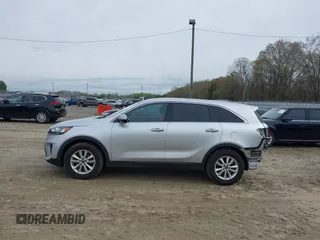 2019 Kia Sorento LX V6 with VIN 5XYPG4A5XKG489337, listed as a IAAI auction lot 41848949 with 101,510 mi miles. Bid and sale history available at carsss.com. Image 15.