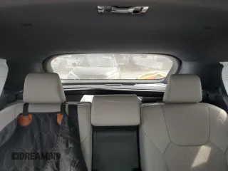 2023 Lexus RX 350 z VIN JTJCHMAA8P2002532, wystawiony jako Copart lot #44934595 z przebiegiem 13 756 mil mil oraz Szkoda całkowita • Salvage title. Historia ofert i sprzedaży dostępna na DreamBid. Obrazek 10.