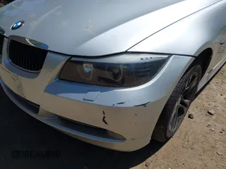 2008 BMW 3 Series 328xi с VIN WBAVC935X8K044268, выставлен на аукционе IAAI как лот 42116630 с пробегом 137 739 миль миль и . История ставок и продаж доступна на DreamBid. Изображение 6.