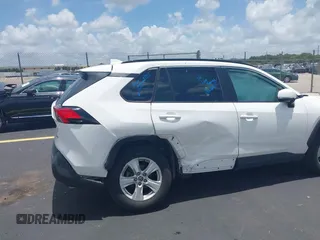 2021 Toyota RAV4 XLE with VIN 2T3W1RFV1MC136218, listed as a IAAI auction lot 42507539 with 32,351 mi miles and . Bid and sale history available at DreamBid. Image 6.