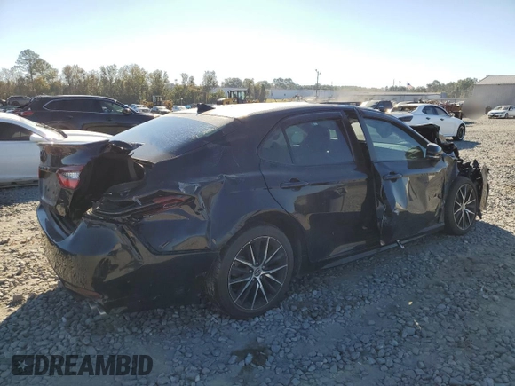 2022 Toyota Camry SE with VIN 4T1T11AK2NU044707, listed as a Copart auction lot 76313164 with 21,938 mi miles and Salvage Title. Bid and sale history available at DreamBid. Image 3.