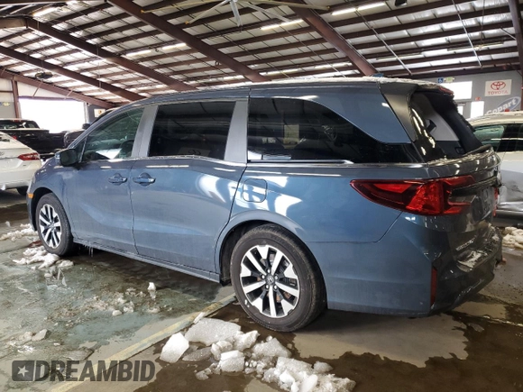 2025 Honda Odyssey EX-L with VIN 5FNRL6H6XSB017869, listed as a Copart auction lot 45461005 with 4,884 mi miles and Salvage Title. Bid and sale history available at carsss.com. Image 2.